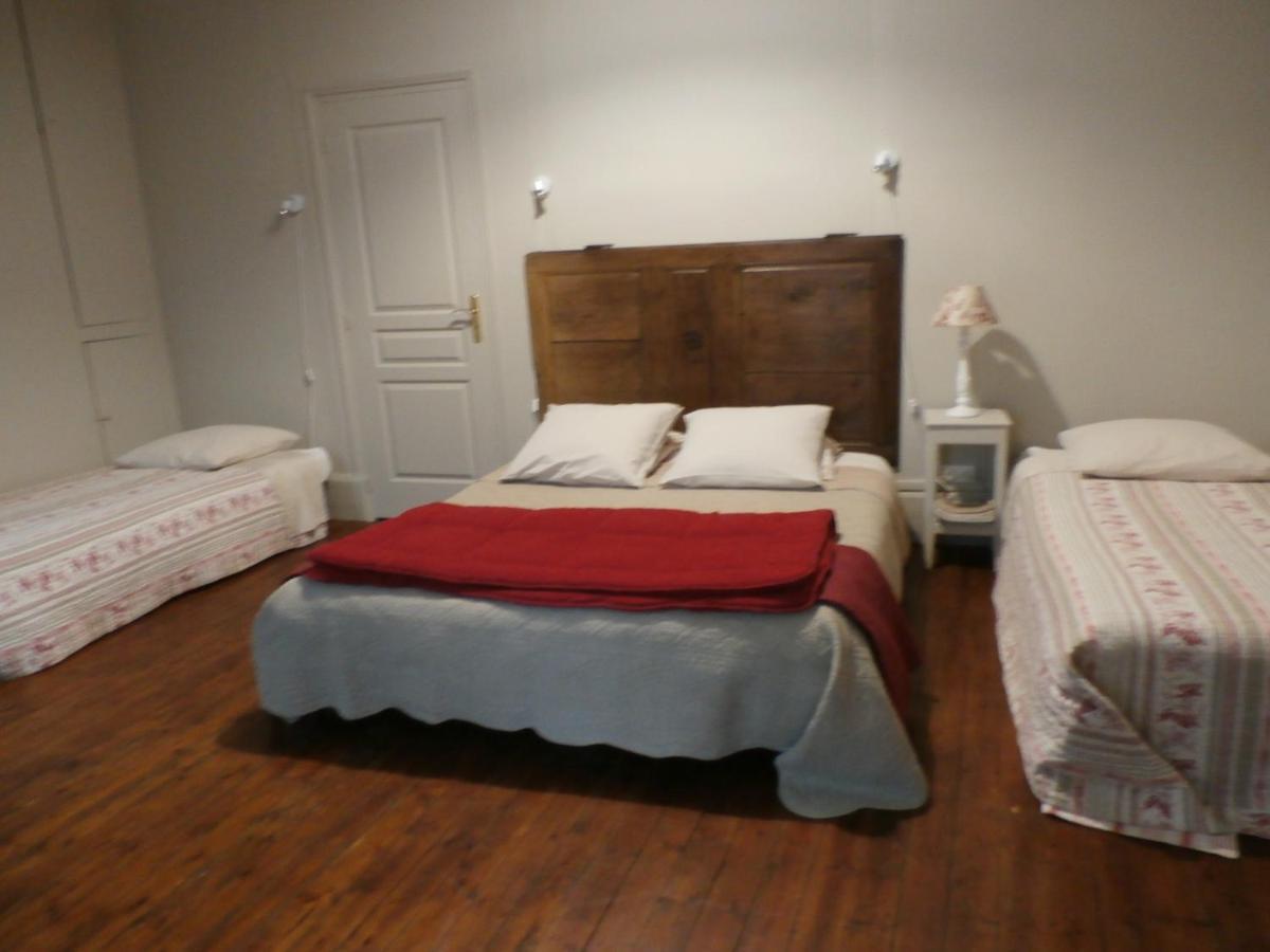 La Maison Xviiie Moulins  Bagian luar foto