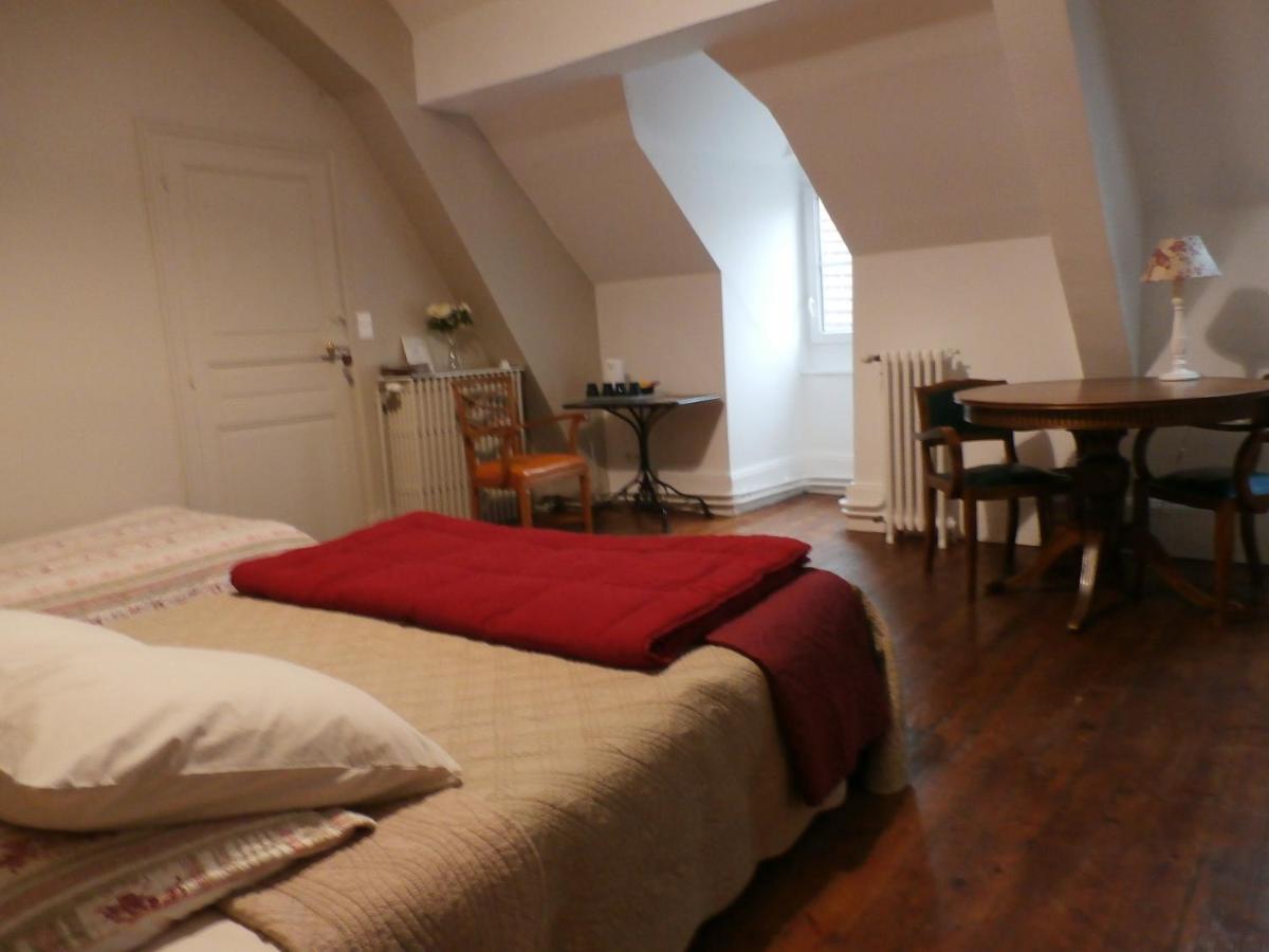 La Maison Xviiie Moulins  Bagian luar foto