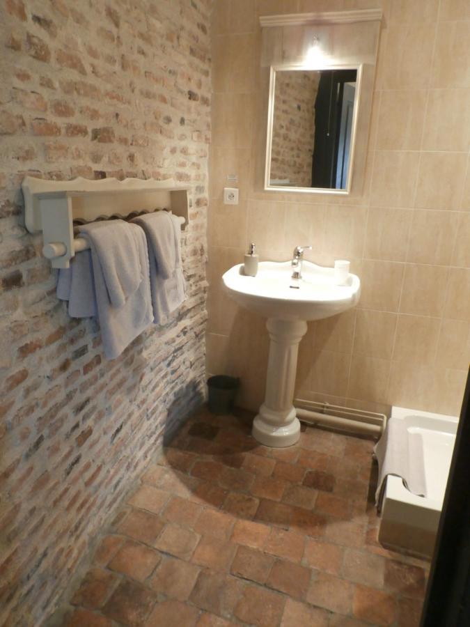 La Maison Xviiie Moulins  Bagian luar foto